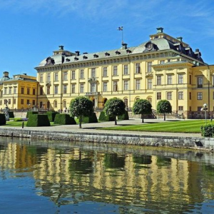 Stockholm private tour to Drottningholm Palace and Royal Chinese pavilion